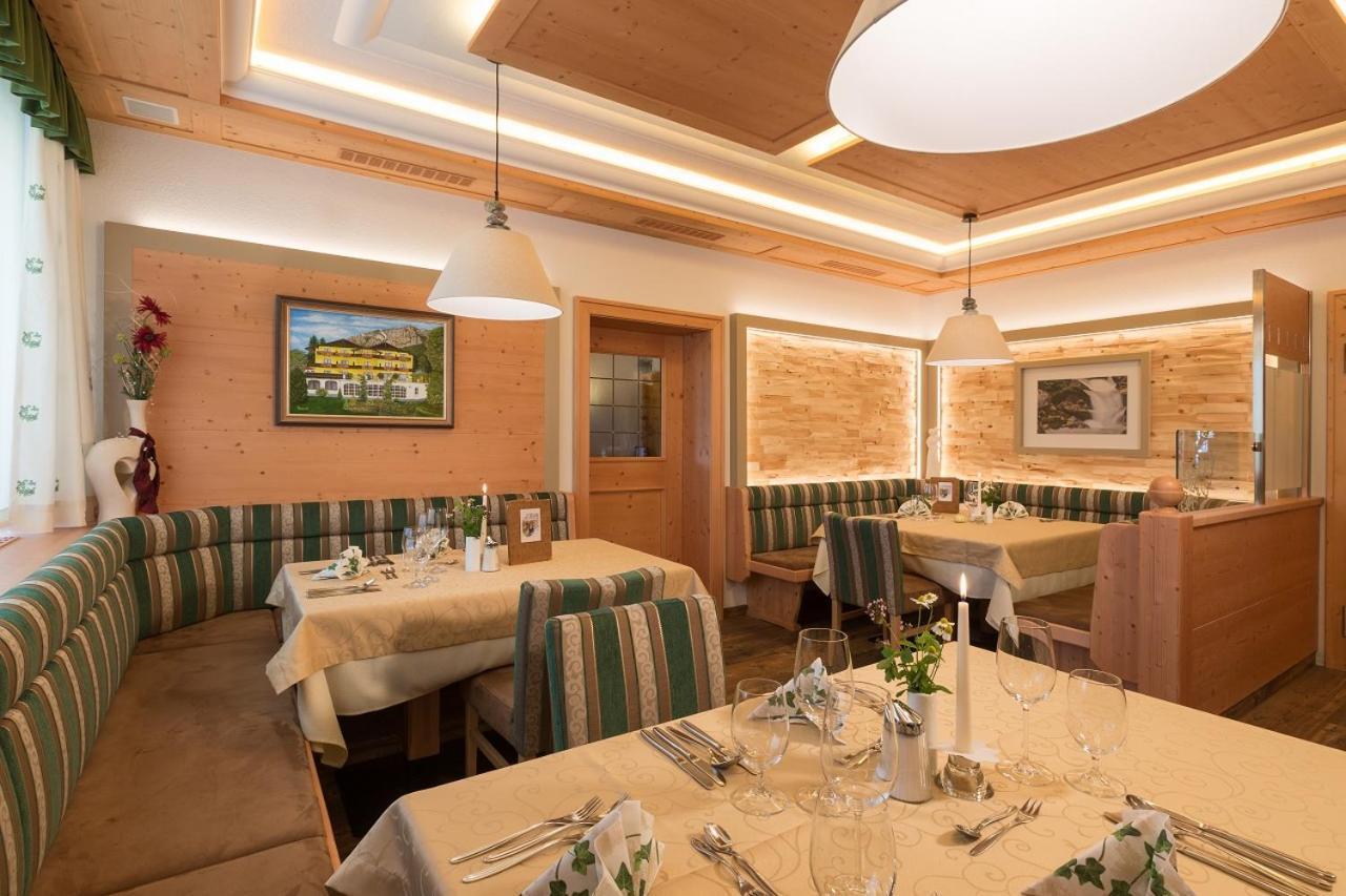 Hotel Sporthof Austria Ramsau am Dachstein Bagian luar foto